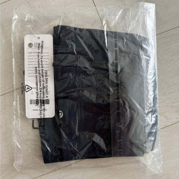 CRZ YOGA Womens ButterLuxe High Waisted Biker Shorts 6 Inches True Navy US S NWT - Picture 5 of 5